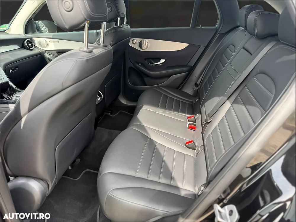 Mercedes-Benz GLC 300 de 4Matic 9G-TRONIC Avantgarde Advanced - 11