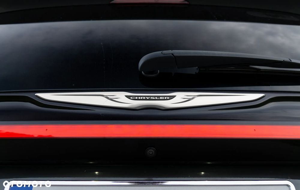 Chrysler Pacifica - 14