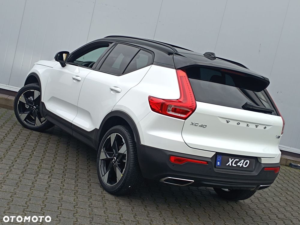 Volvo XC 40 T5 AWD R-Design - 8