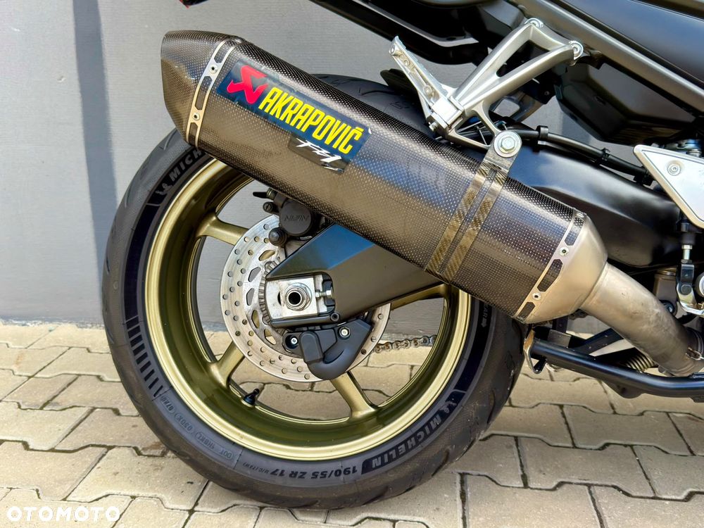 Yamaha FZ - 12