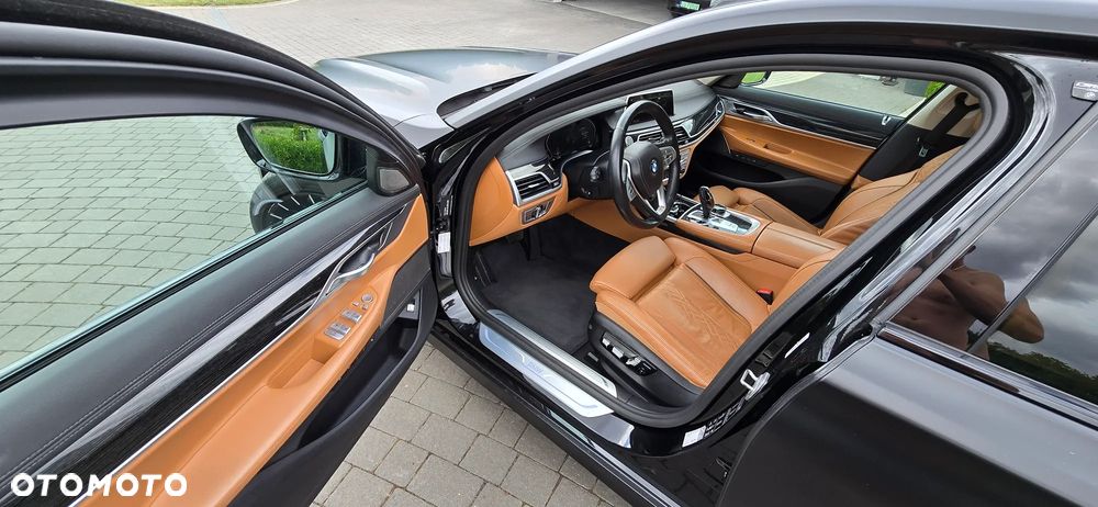 BMW Seria 7 740d xDrive - 8