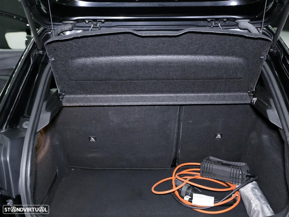 Peugeot e-208 50 kWh Allure Pack - 11