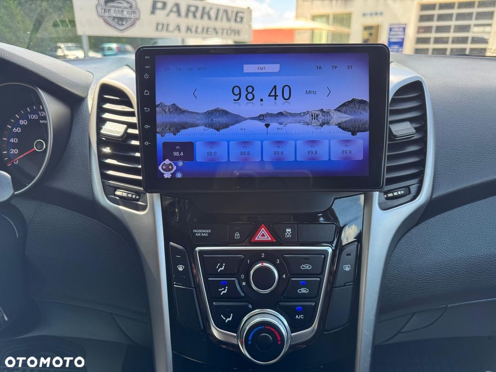 Hyundai i30 - 24