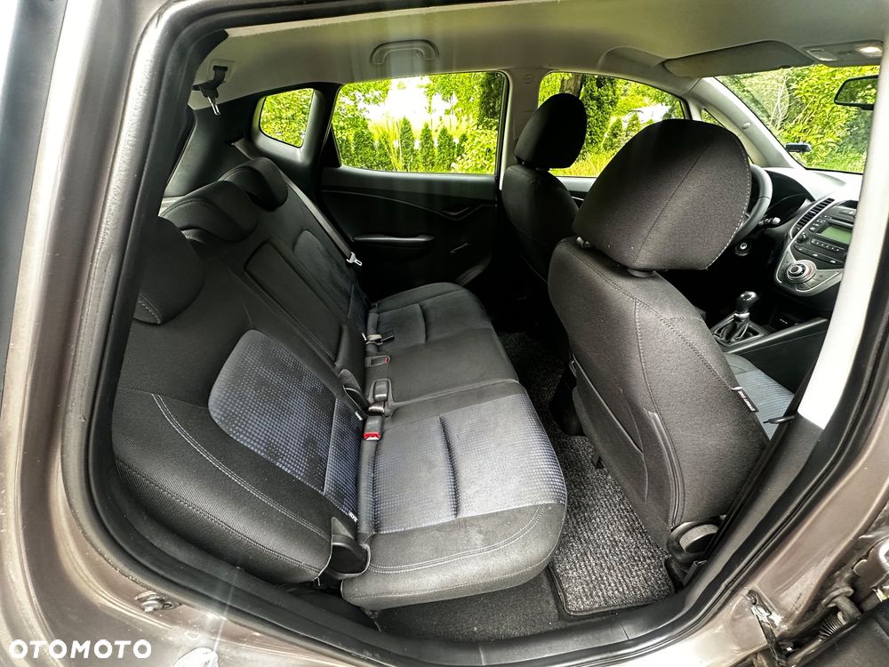 Hyundai ix20 1.4 Trend - 8