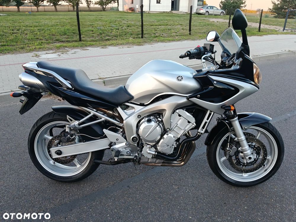 Yamaha FZ6 - 7