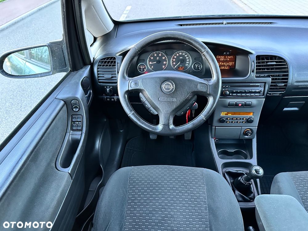 Opel Zafira 1.8 Elegance - 12
