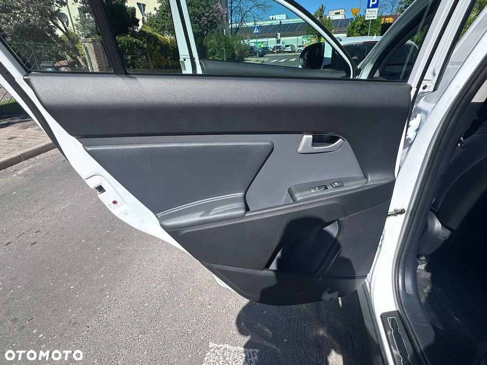 Kia Sportage 1.6 GDI Business Line L 2WD - 13