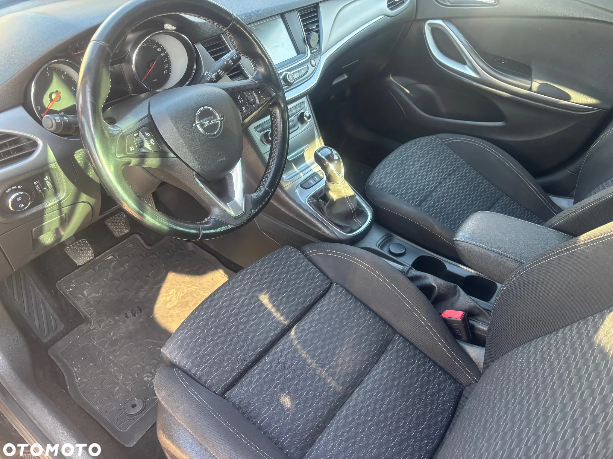Opel Astra 1.6 D (CDTI) Business - 11