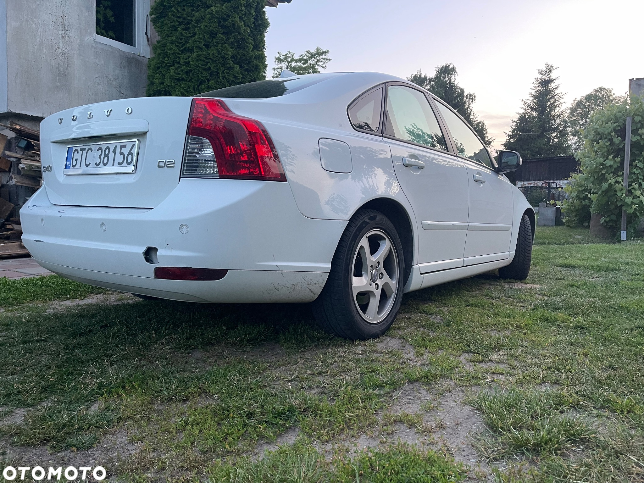 Volvo S40 D2 R-Design - 4
