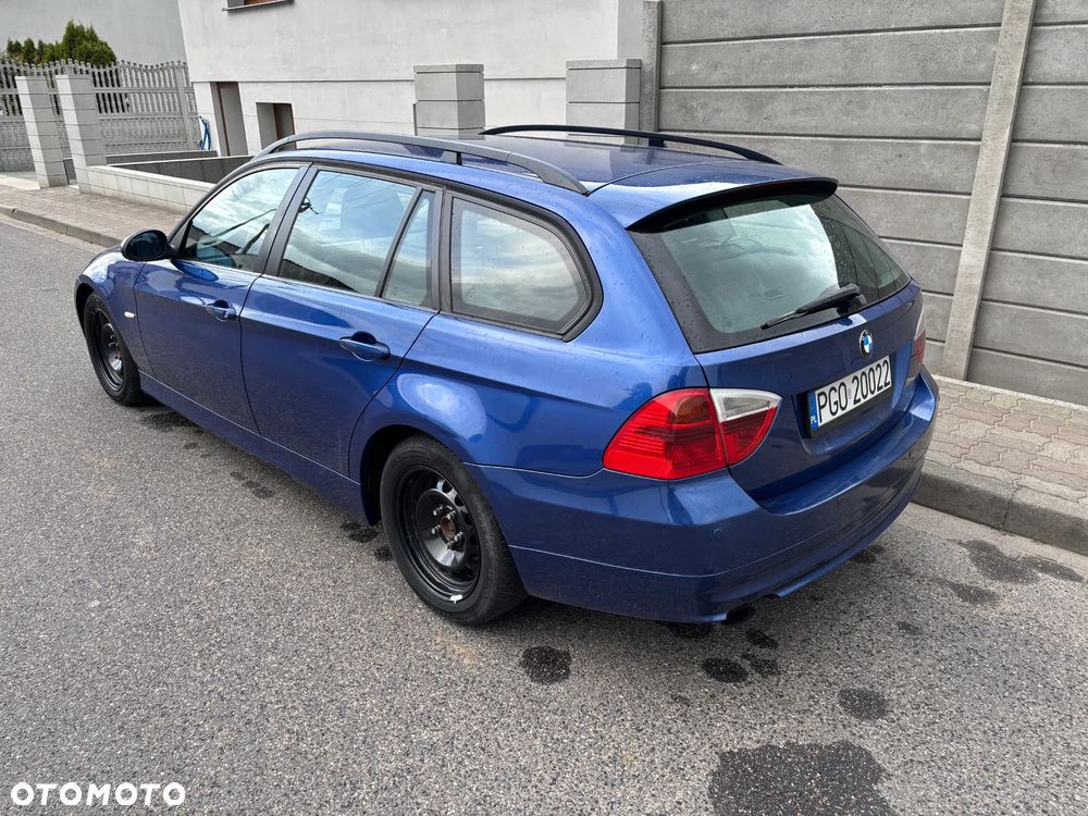 BMW Seria 3 318d DPF - 2