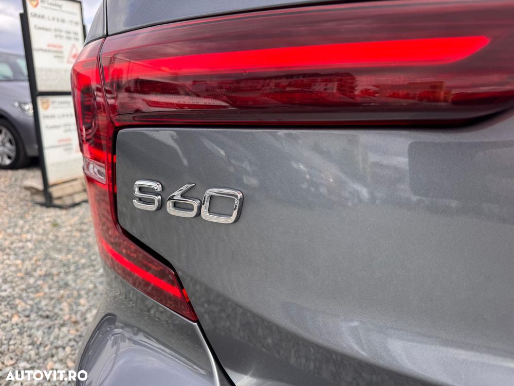 Volvo S60 T8 Recharge AWD Geartronic Inscription - 16