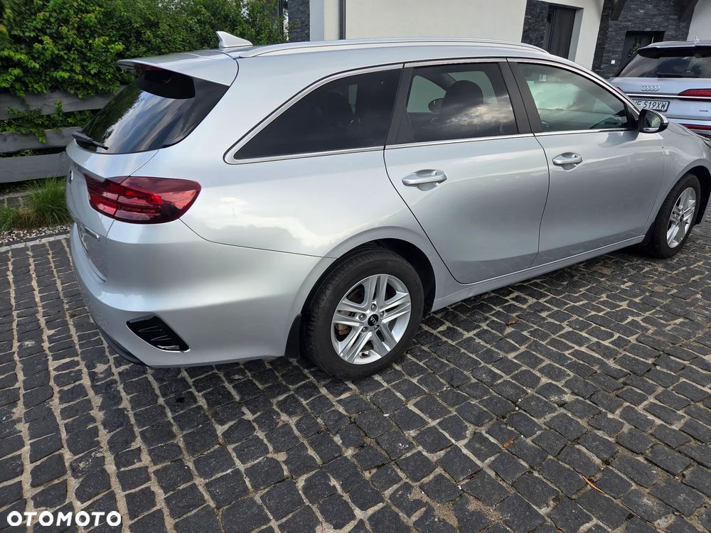 Kia Ceed 1.6 CRDi Eco-Dynamics+ (48V Mild-Hybrid) Platinum Edition - 17