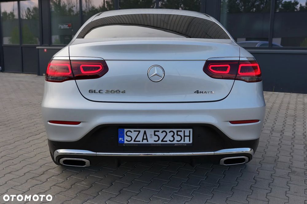 Mercedes-Benz GLC 200 d 4Matic 9G-TRONIC AMG Line Plus - 4