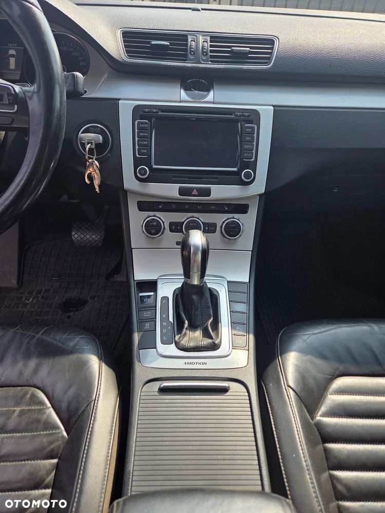 Volkswagen Passat 2.0 TDI 4Mot Highline DSG - 17