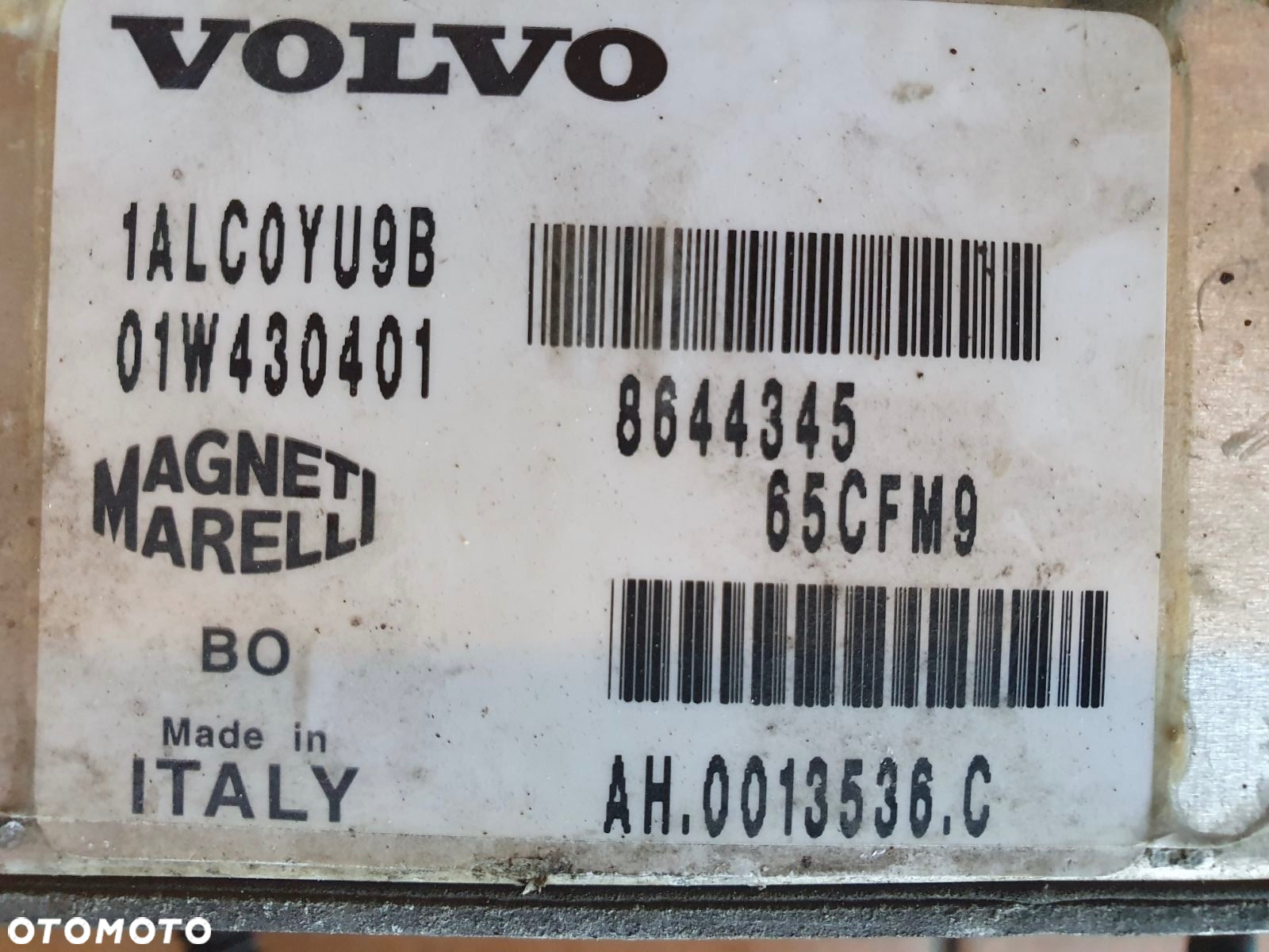 PRZEPUSTNICA VOLVO V70 XC70 S80 8644345 2.4 B - 2