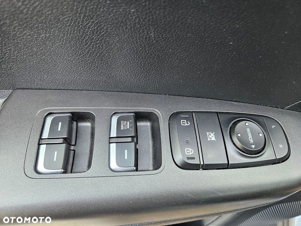 Kia Sportage 1.6 GDI S 2WD - 26