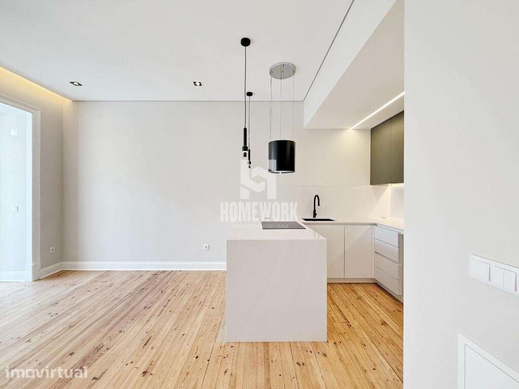 Apartamento T3 Remodelado com quintal, 2 Suites e Closet na Av. Almira - Grande imagem: 3/50