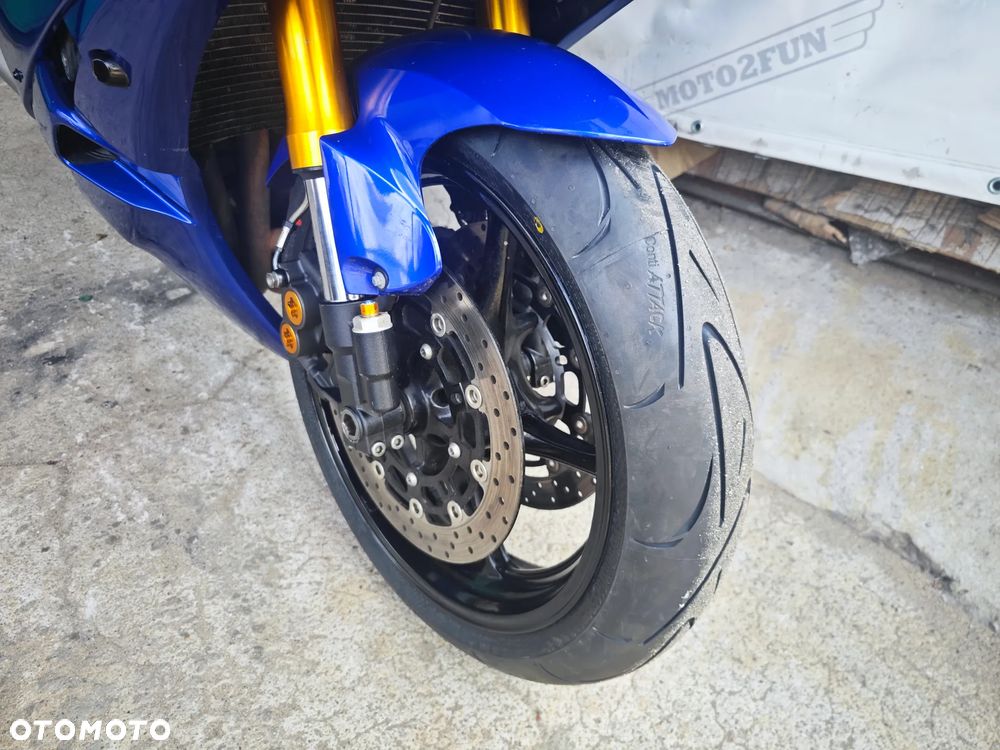 Yamaha YZF - 8