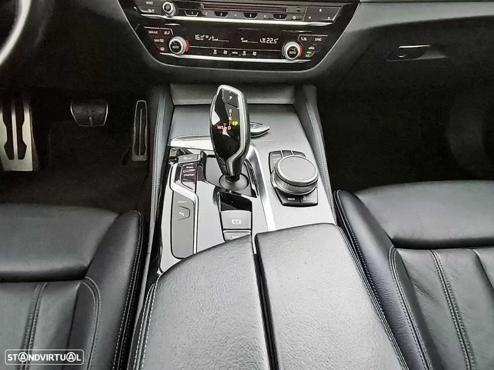 BMW 530 e iPerformance Pack M - 33