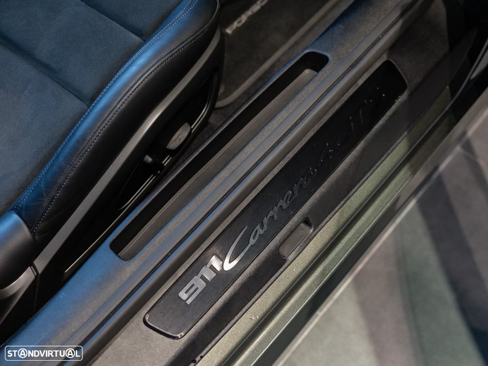 Porsche 911 (992) Carrera 4 GTS PDK - 41