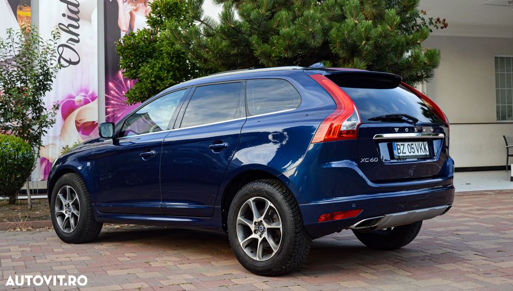Volvo XC 60 D5 AWD Geartronic Ocean Race - 3