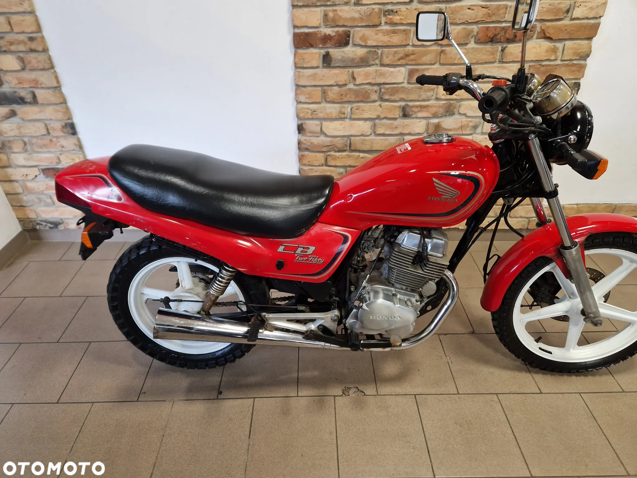 Honda CB - 3