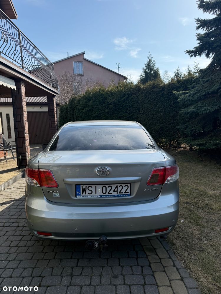 Toyota Avensis 2.0 D-4D Sol+NAVI - 4