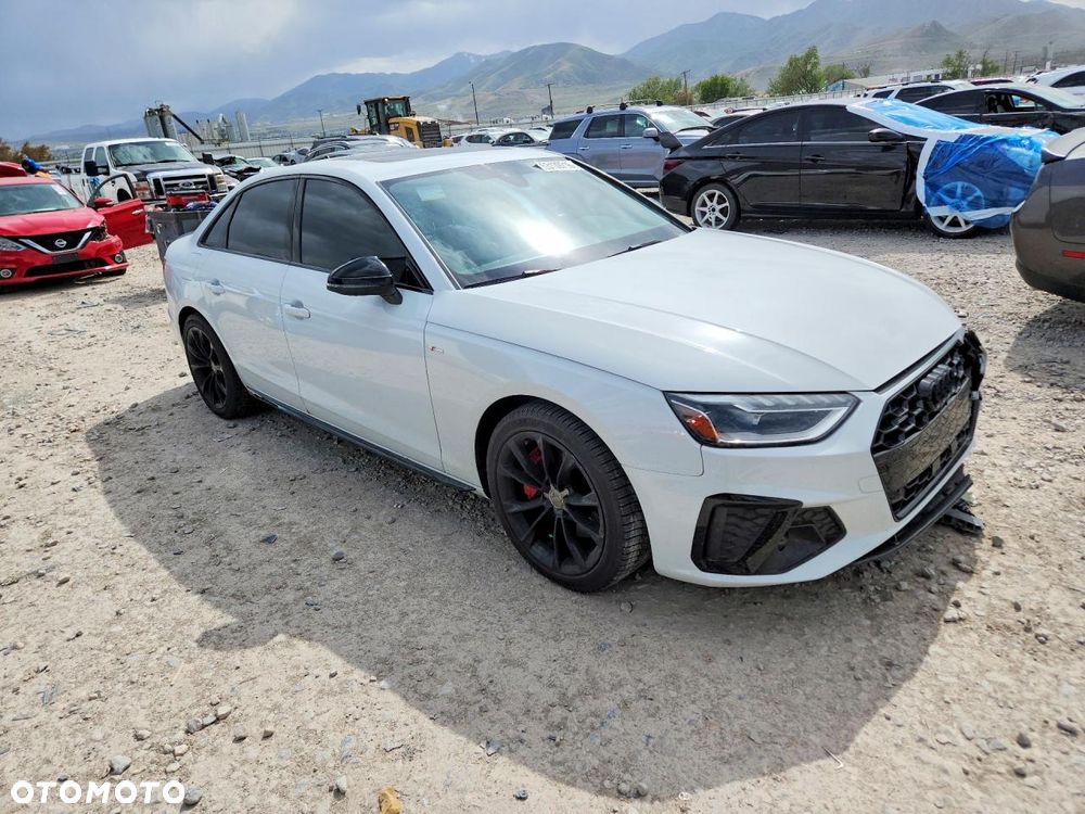 Audi A4 Limousine 40 TFSI quattro S tronic S line - 4