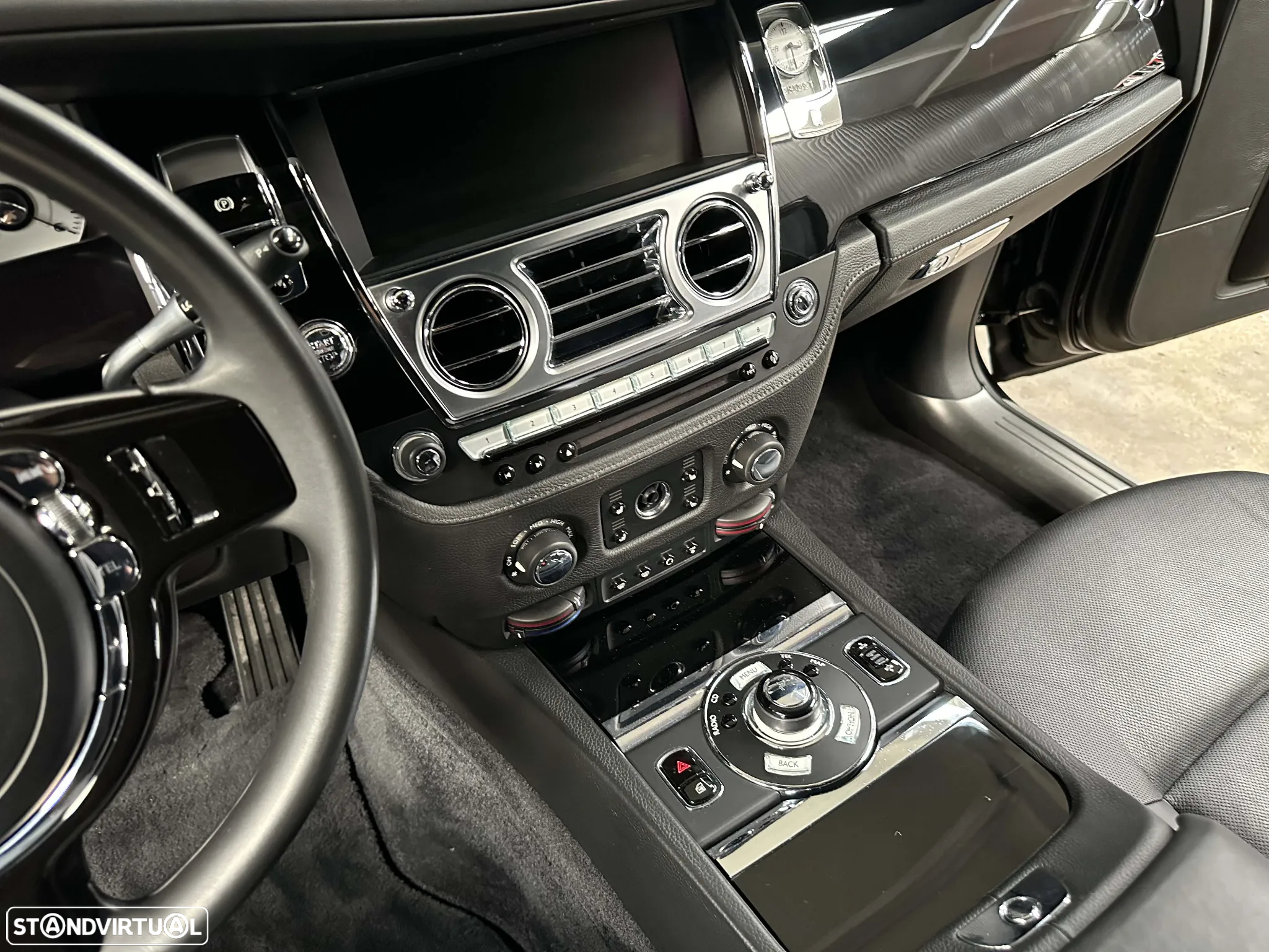 Rolls Royce Ghost - 35