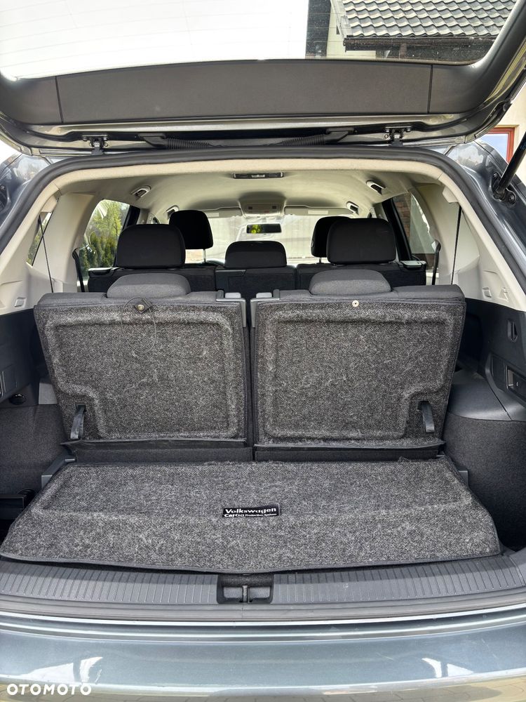 Volkswagen Tiguan Allspace - 12