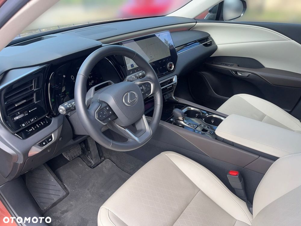Lexus RX 450h+ F Sport Design - 8