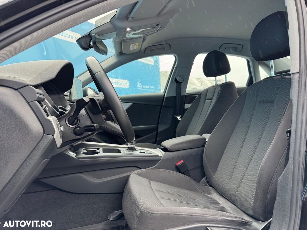 Audi A4 2.0 40 TFSI quattro S tronic MHEV Advanced - 8