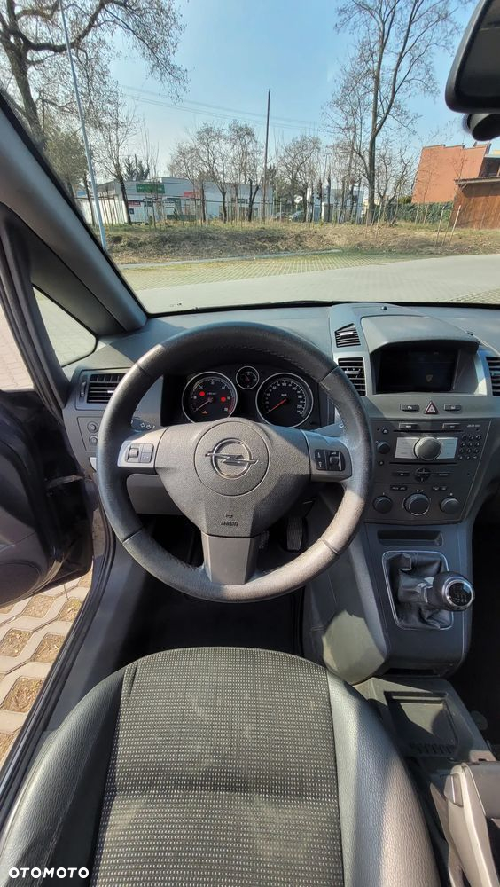 Opel Zafira 1.9 CDTI Cosmo - 2