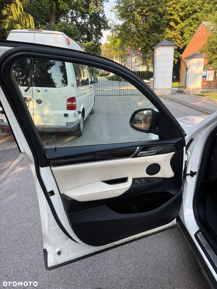 BMW X3 xDrive20d - 23