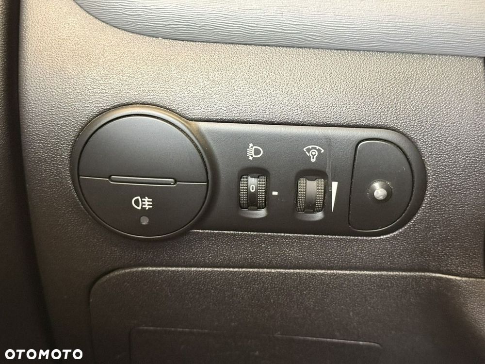 Hyundai i10 1.1 Comfort - 16