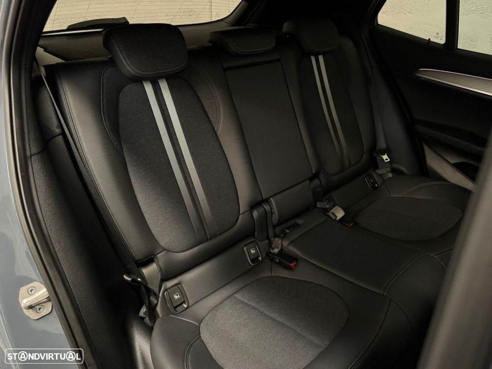 BMW X2 25 e xDrive Pack 50 anos M - 45