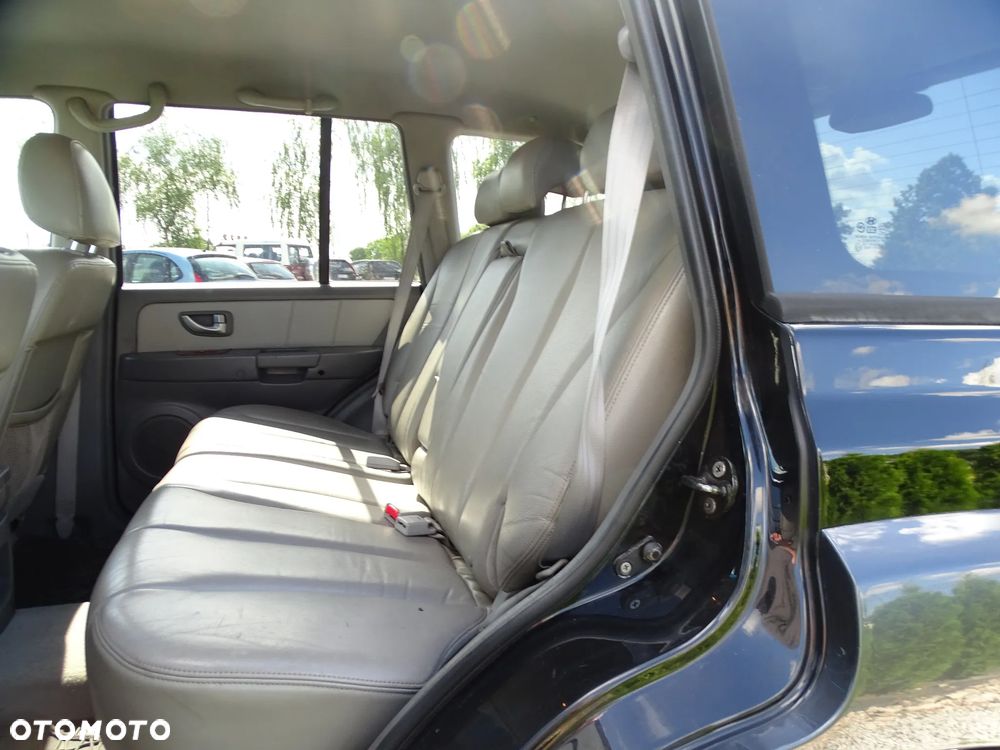 Hyundai Terracan - 18