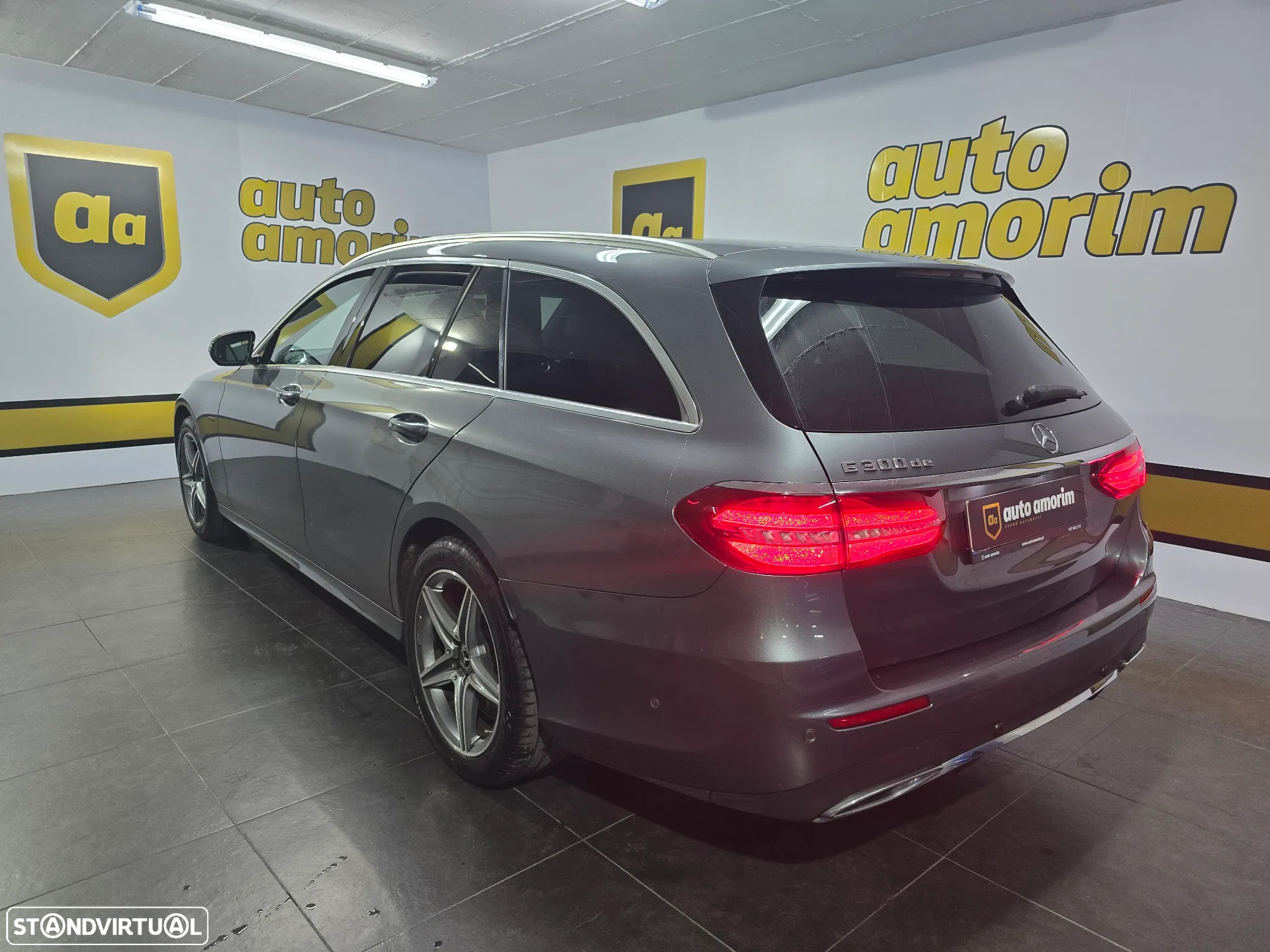 Mercedes-Benz E 300 de AMG Line - 12
