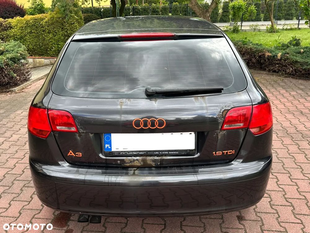 Audi A3 Sportback 1.9 TDI Ambiente - 4