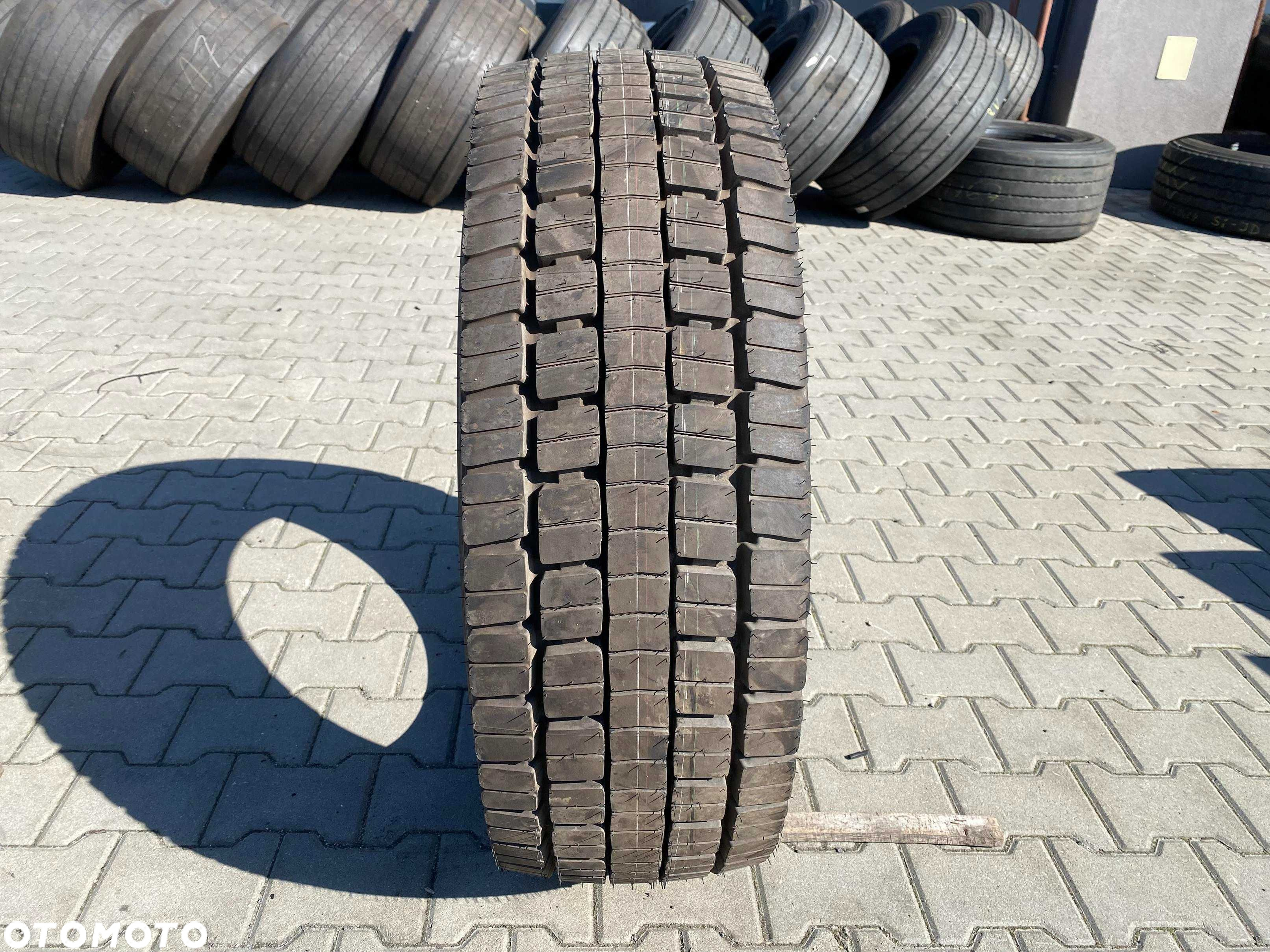 Opona 295/60R22.5 DUNLOP SP444 Napędowa 100% Bieżnika - 2