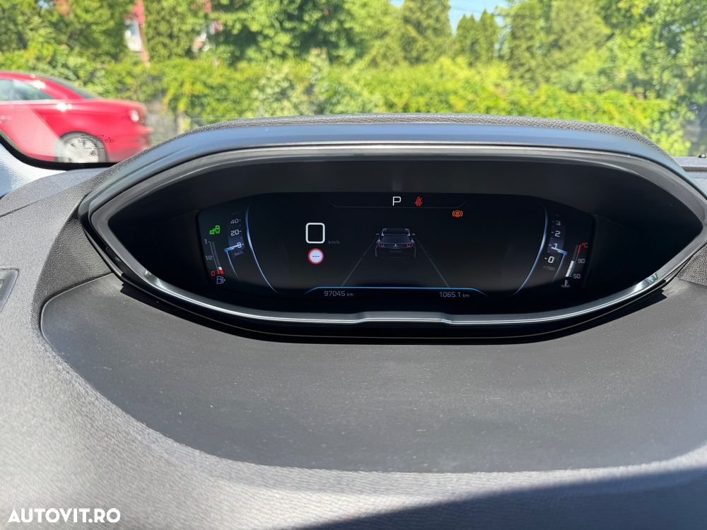 Peugeot 3008 1.2 PureTech Turbo S&S EAT6 GT-Line - 31