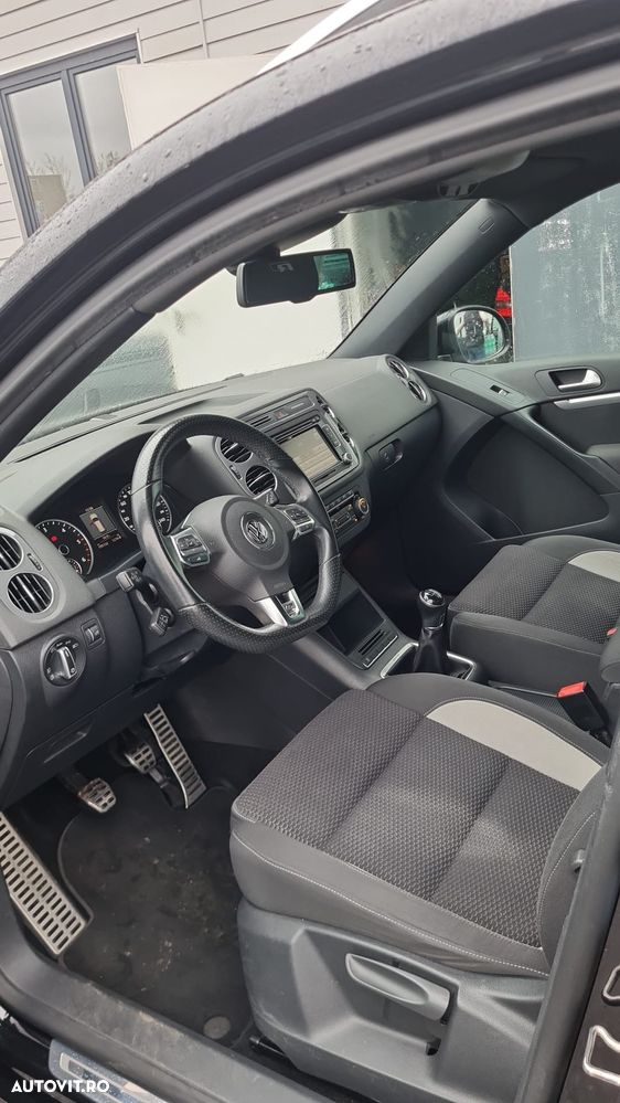 Volkswagen Tiguan - 15