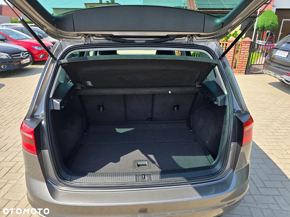 Volkswagen Golf Sportsvan - 19