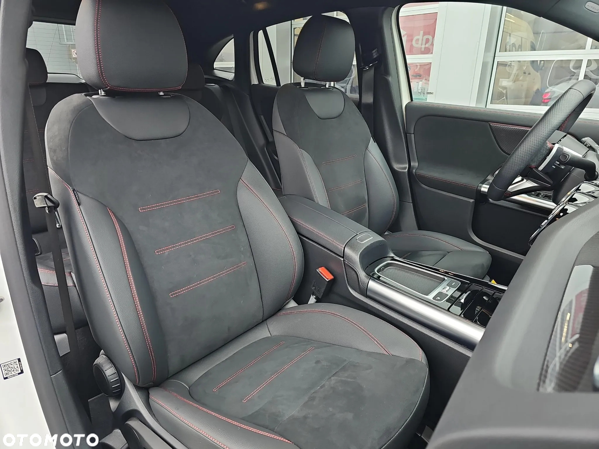 Mercedes-Benz GLA 200 AMG Line - 13