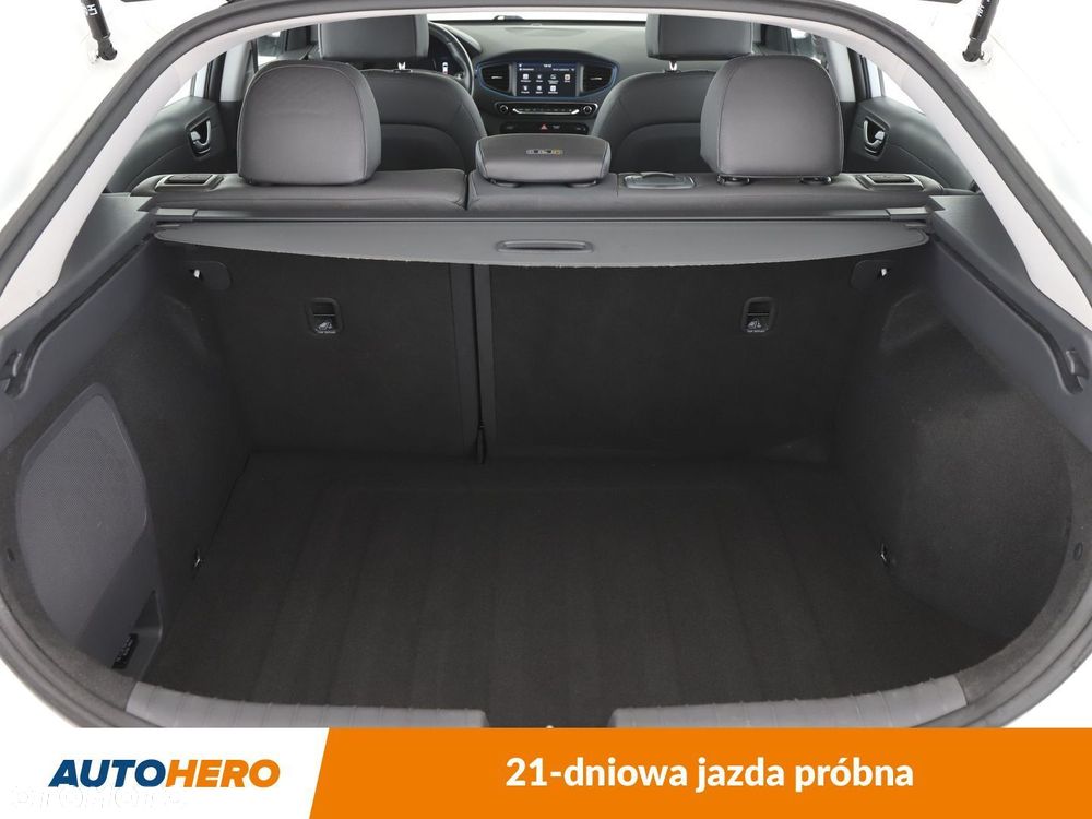 Hyundai IONIQ - 18