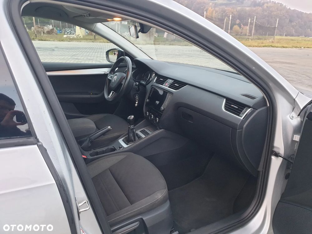 Skoda Octavia 1.4 TSI Ambition - 23