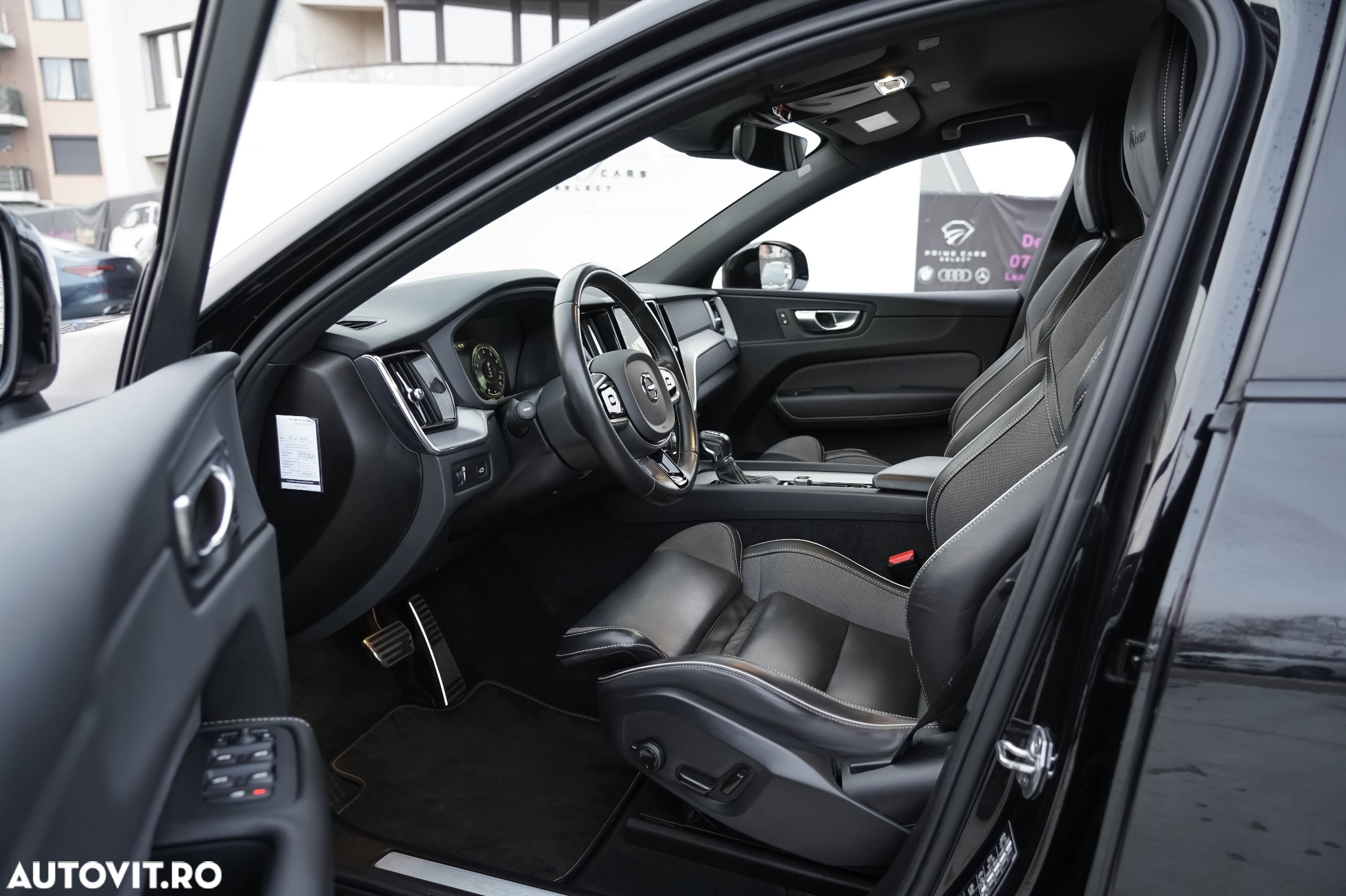 Volvo XC 60 T5 R-Design - 10