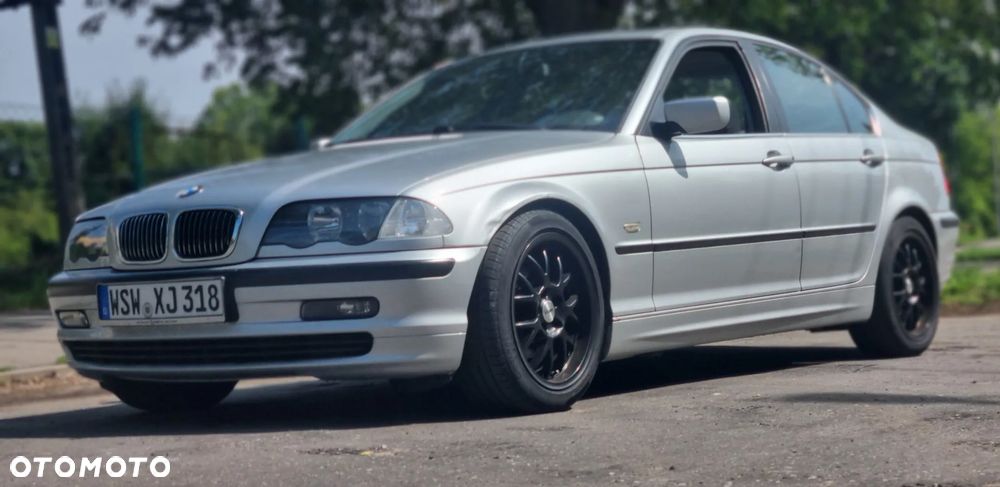 BMW Seria 3 320i - 10