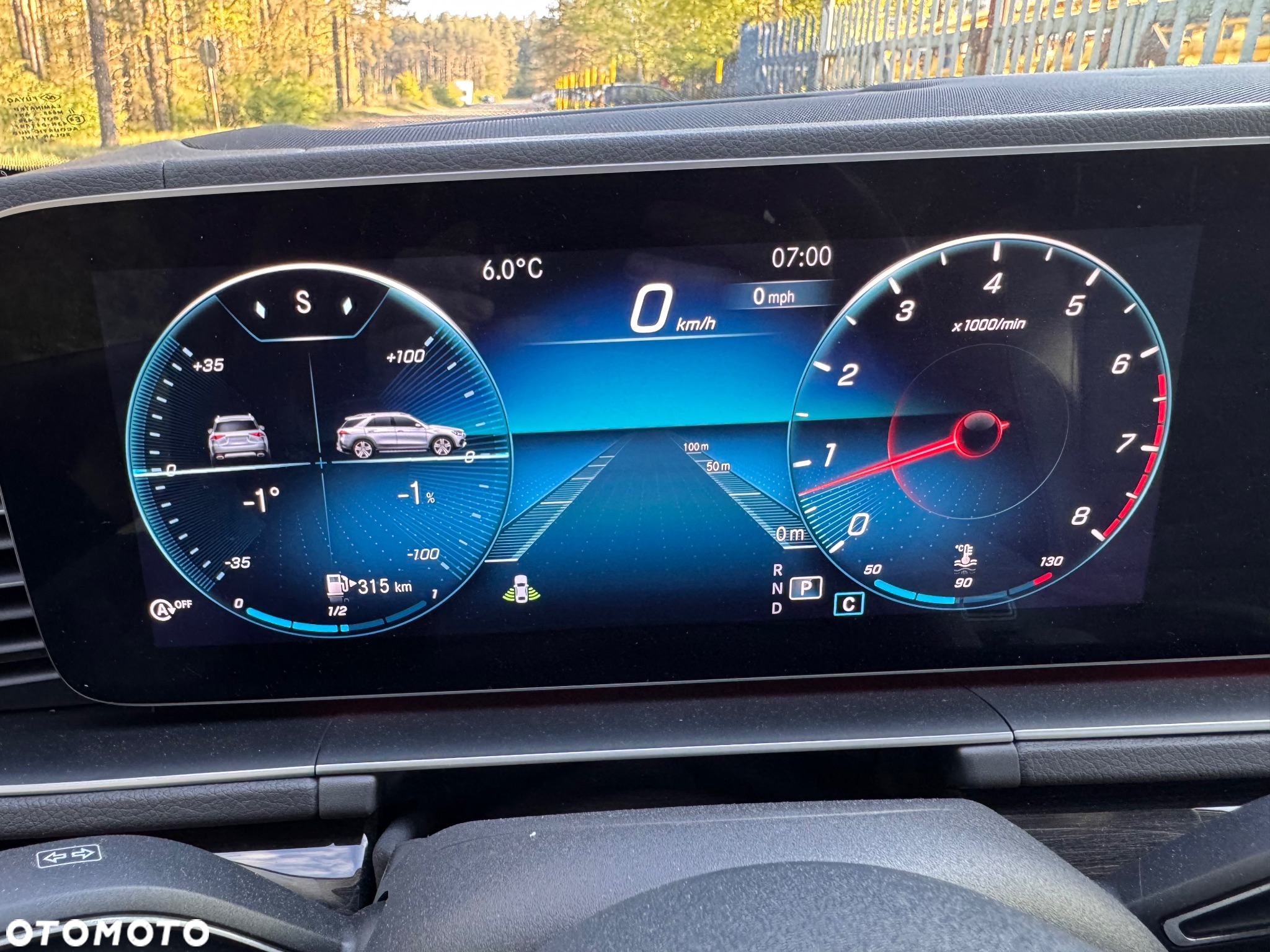 Mercedes-Benz GLE - 31