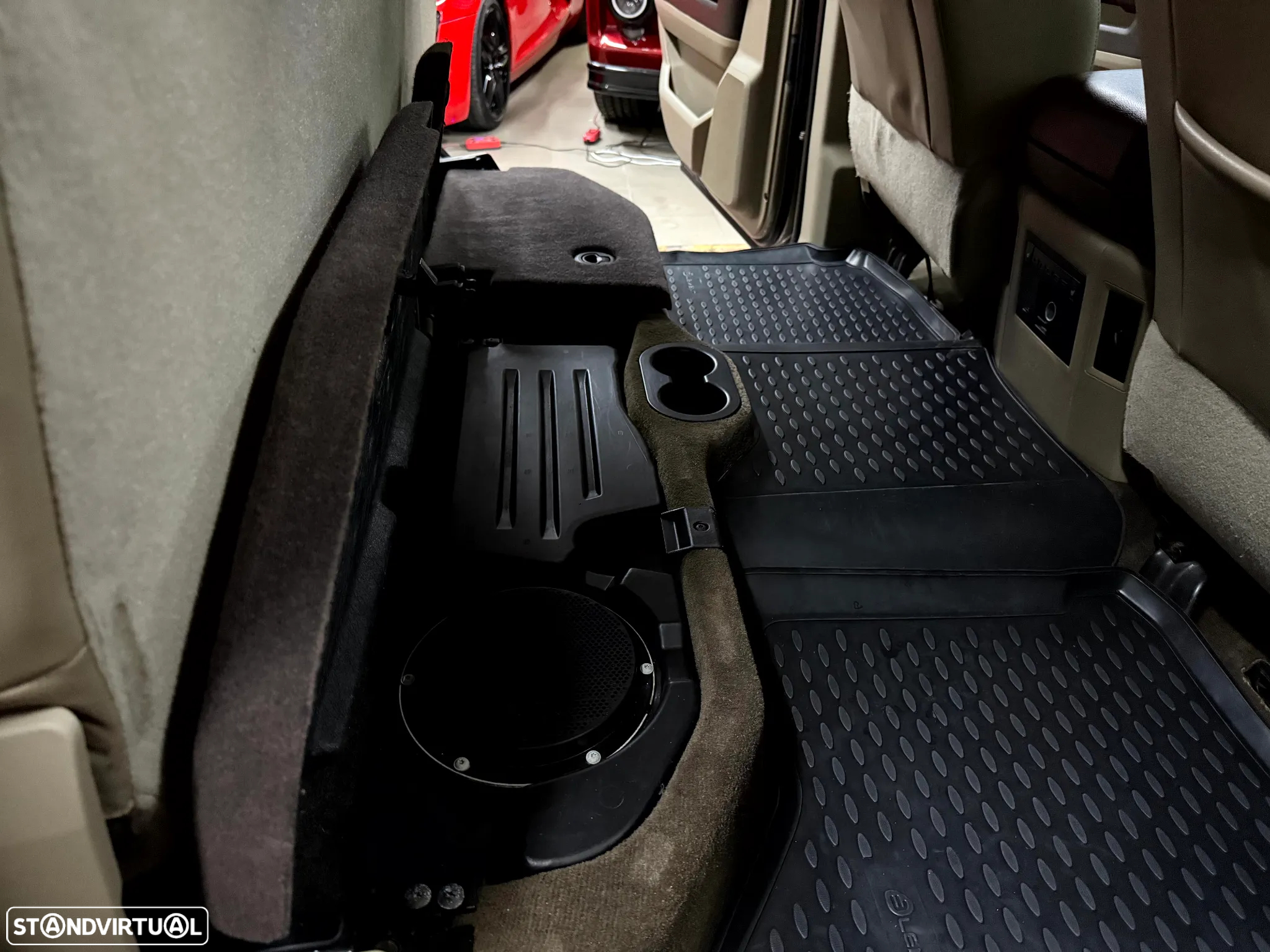 Dodge RAM 3500 Dually 6.7 Cummins Laramie - 29